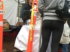 Ela tinha relógio com uma garota na frente dele enquanto ele porno americano anos 80 batia nela