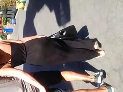 Peituda MILF melhor porno americano fodida pelo mensageiro