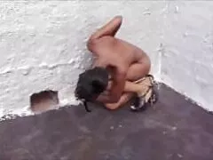 Homem xvideo morena americana com brinquedos na bunda de sua namorada atira a câmera