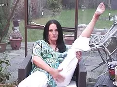 Após a massagem, uma menina russa xxx videos americanos foi plantada em um dos membros